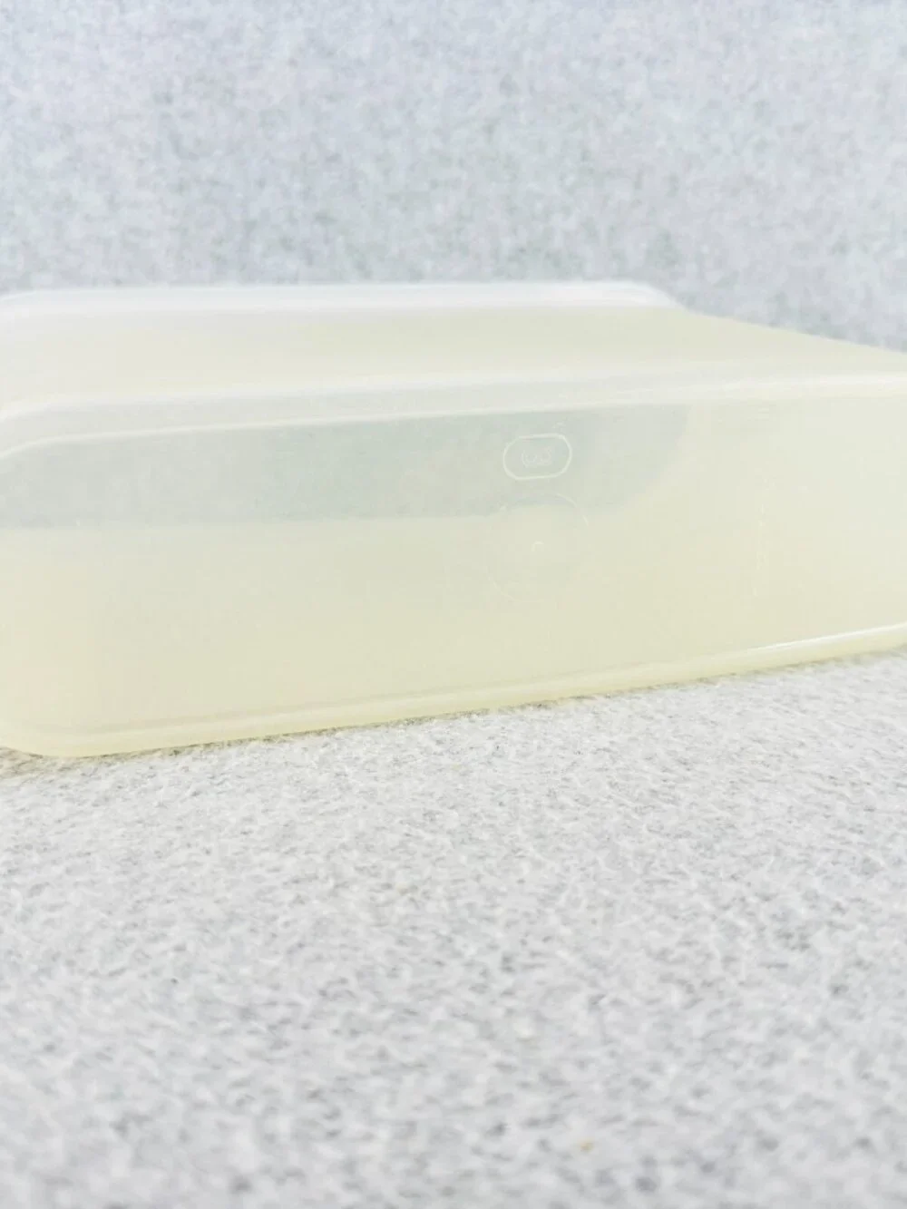 Tupperware Modular Mates Oval #3 with Flip Top Lid Green Vintage 2401A